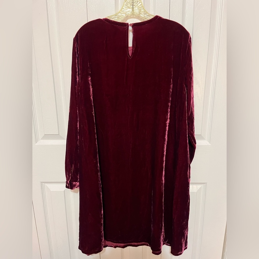 Eileen Fisher Crewneck Velvet Dress Burgundy Small NWT - Picture 4 of 4